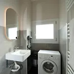Monolocale X 2 Con Balcone E Cucina - Famagosta Milan