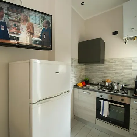 Appartement Monolocale X 2 Con Balcone E Cucina - Famagosta
